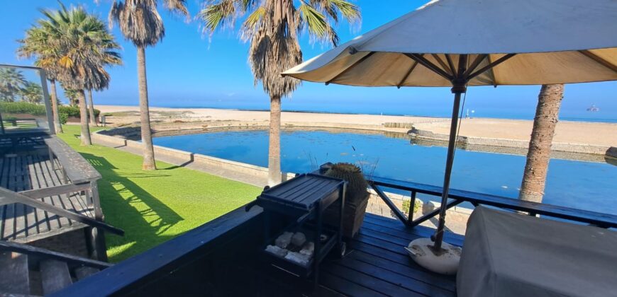Seafront Townhouse Langstrand