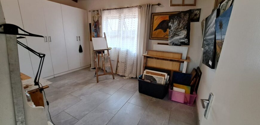 4 Bedroom House for Sale