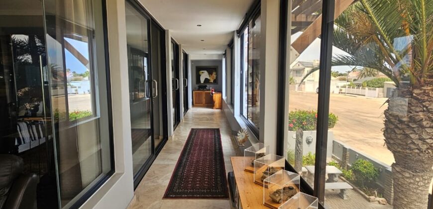 8 Bedroom Property for Sale